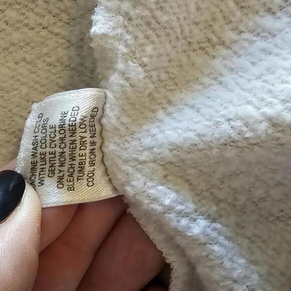 Cozy Striped Plush Robe with Hood VS - Picture 5 of 8